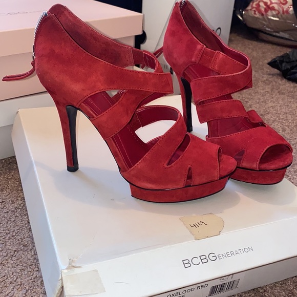 BCBG Kruz Oxblood Red Suede Heels - Picture 3 of 11